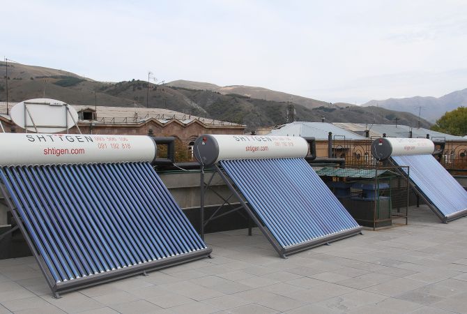 Акба-Кредит Агриколь банк установил солнечные водонагреватели в Ванадзорском 
«Орране»