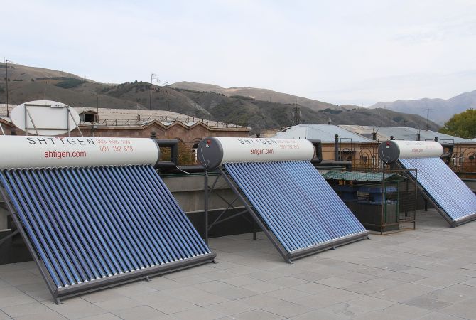 ACBA-CREDIT AGRICOLE Bank installs solar water heaters in Vanadzor branch of “Orran”