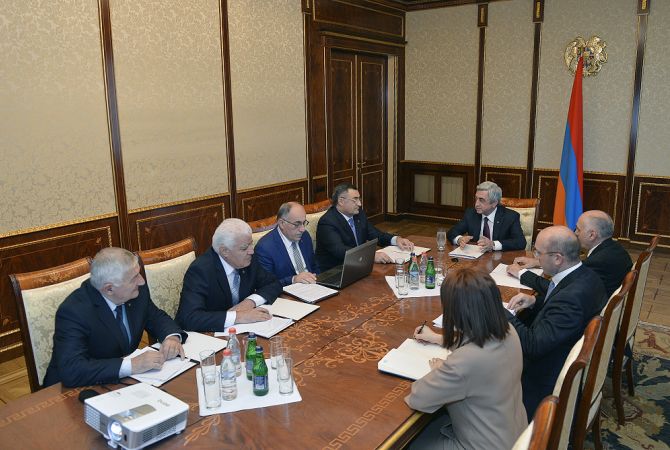 Президент Армении провел совещание с целью обсуждения социально-экономической 
ситуации в Вайоц-Дзорской области
