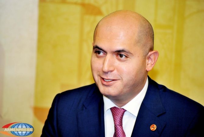 Brought by Dashnaktsutyun, taken away by Dashnaktsutyun: Armen Ashotyan jokes over his 
possible resignation