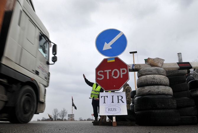 РФ полностью остановила транзит украинских грузовых транспортных средств