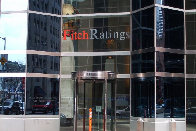 Fitch-ն իջեցրել է ադրբեջանական բանկերի վարկանիշը 
