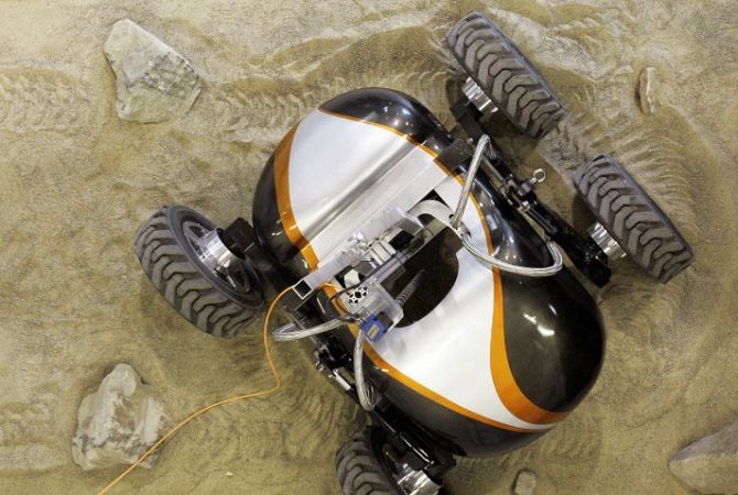 Создан робот, способный построить посадочную площадку на Луне или Марсе