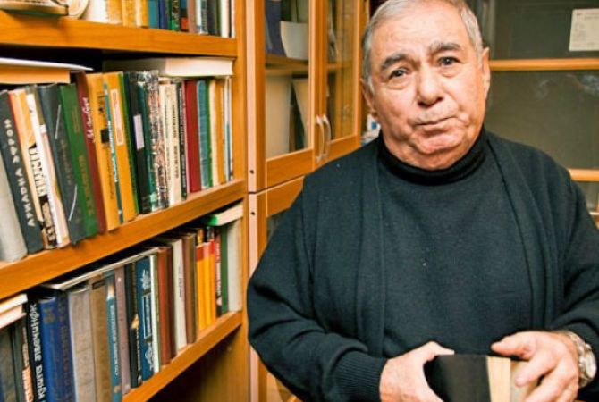 Writer Akram Aylisli detained by Police at Heydar Aliyev Airport