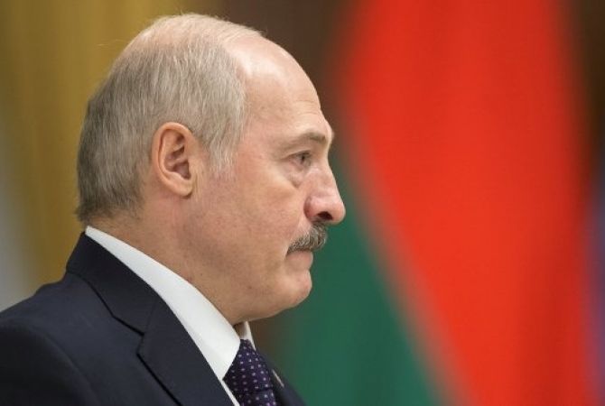 Президент Беларуси поручил министрам провести переговоры по Нагорному Карабаху по 
всем дипломатическим каналам