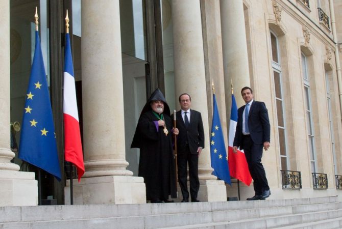 Spiritual leader of French-Armenians conveys concerns of local Armenians over Azerbaijani 
aggression to President Hollande
