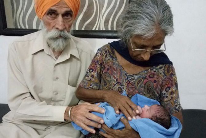 Հնդկաստանի 70-ամյա բնակչուհին կյանքում առաջին անգամ մայր Է դարձել