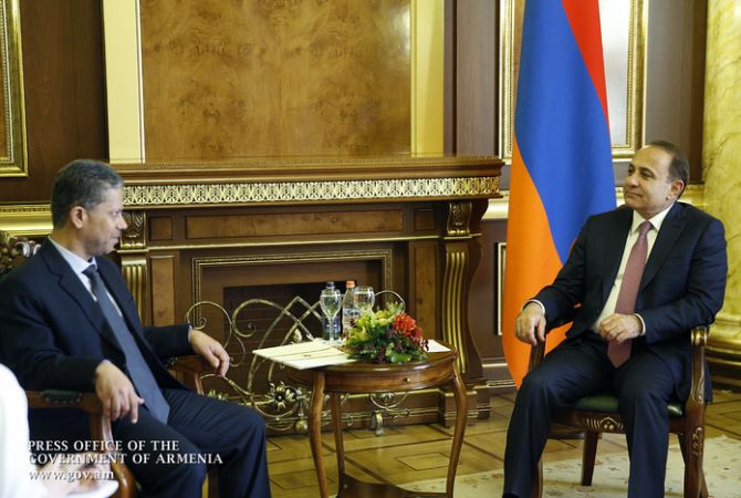 Премьер-министр Армении и посол ОАЭ обсудили вопросы развития двусторонних 
экономических отношений