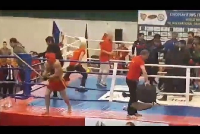 Азербайджанцы ворвались на ринг и попытались расправиться с победителем-арцахцем