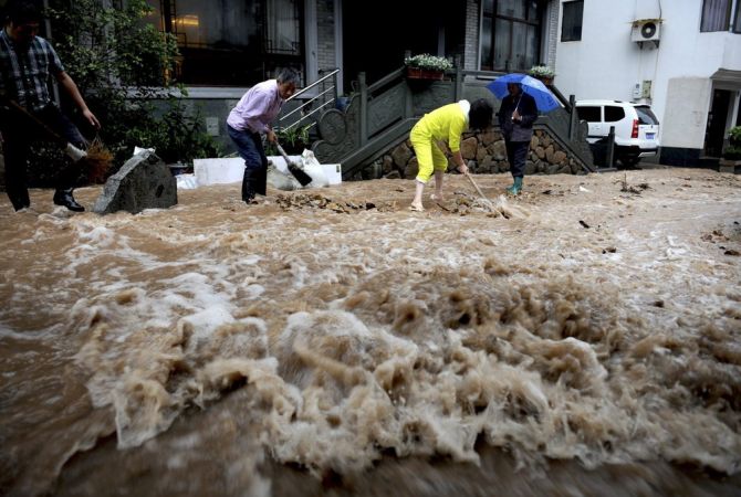 Billion people face global flooding risk by 2060, charity warns