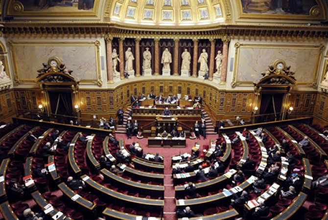 French Senate votes in favor of easing sanctions against Russia