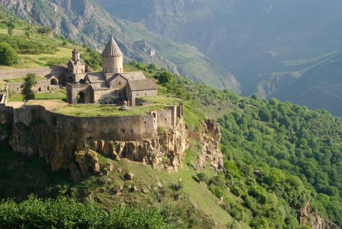 حسب ناشيونال جيوغرافيك أرمينيا على رأس قائمة الدول التي تستحق الزيارة من قبل السياح 
