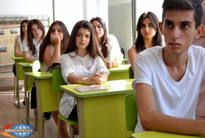 Ученики школы при Национальном университете архитектуры и строительства Армении 
в репетиторах не нуждаются