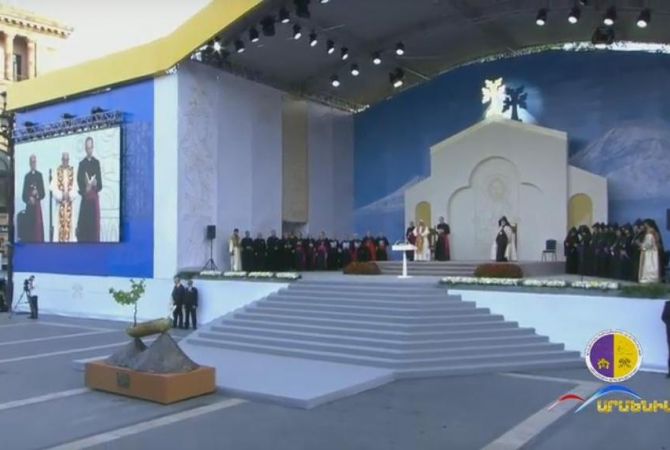 На площади Республики в Ереване Папа Римский и Католикос Всех Армян Гарегин II 
вознесут экуменическую молитву