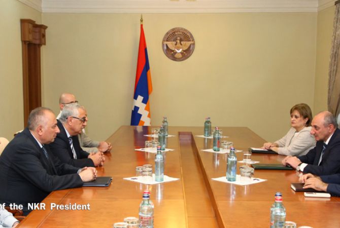 Bako Sahakyan discusses healthcare issues with Armenian doctors and heads of medical 
institutions