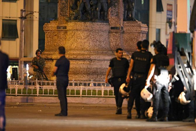 Подозреваемых в участии в мятеже в Турции будут держать под стражей до 30 дней