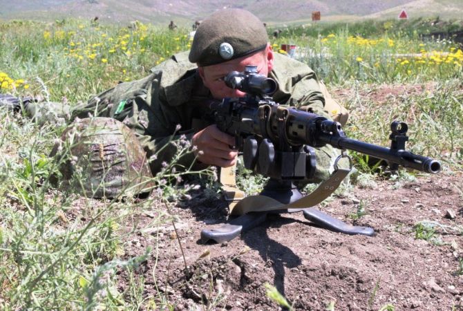 На российской военной базе в Армении начались состязания снайперов