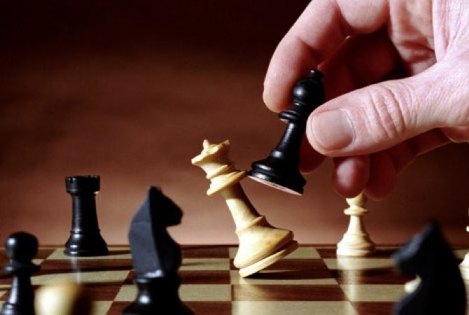 На состязаниях шахматного турнира «Севана-лич-2016» единолично лидирует Видит 
Сантош