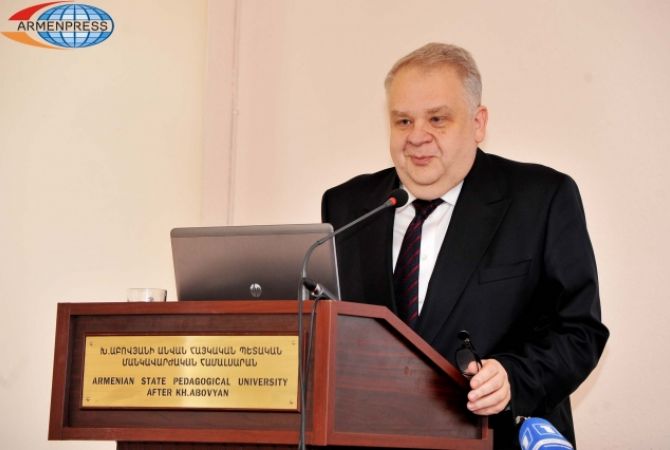 Рубен Мирзаханян утвержден в должности ректора Педагогического университета
