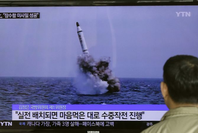 North Korea submarine fires ballistic missile