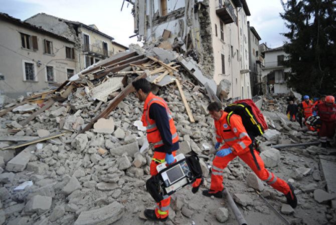 Իտալիայում երկրաշարժը կիսով չափ ավերել Է Ակումոլի քաղաքը