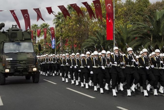 Анкара отказалась проводить военный  парад