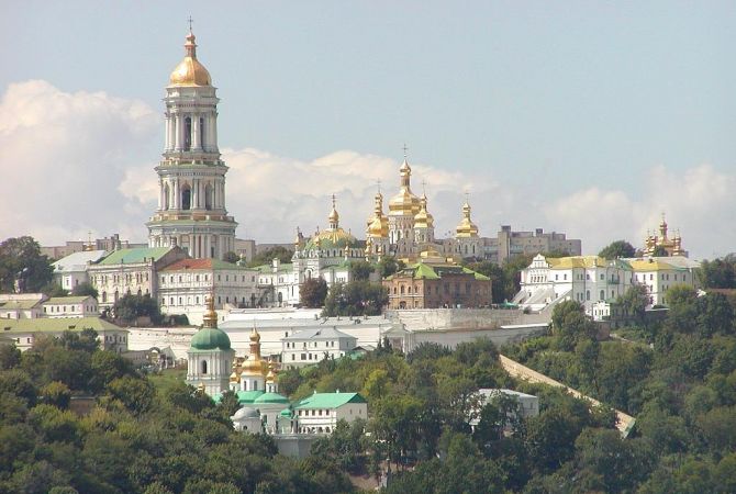 Украинцы назвали символом своей страны Киево-Печерскую лавру