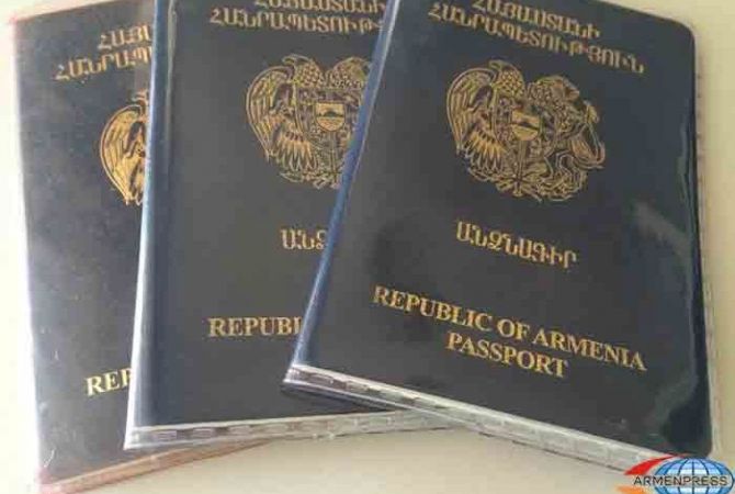 В отделе виз и паспортов объяснили основания  для  получения  паспортов старого 
образца