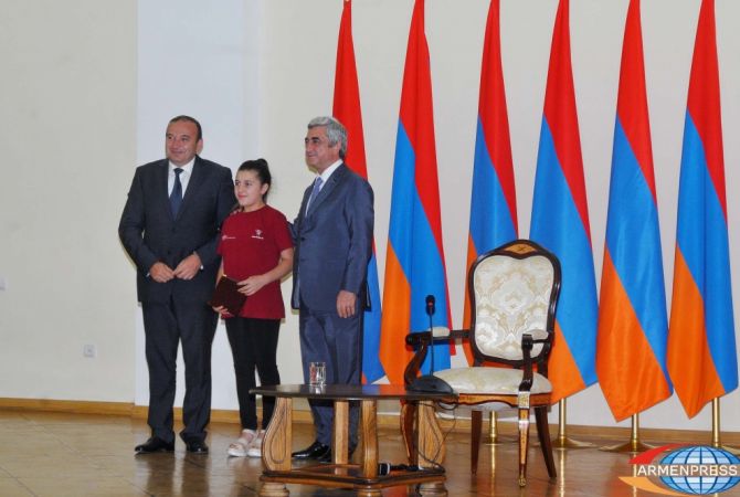 Armenian President hosts Olympiad medalist students