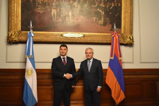 Deputy Speaker of Armenian Parliament meets Argentine Senate President