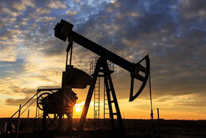 Саудовская Аравия назвала условия для сокращения добычи нефти