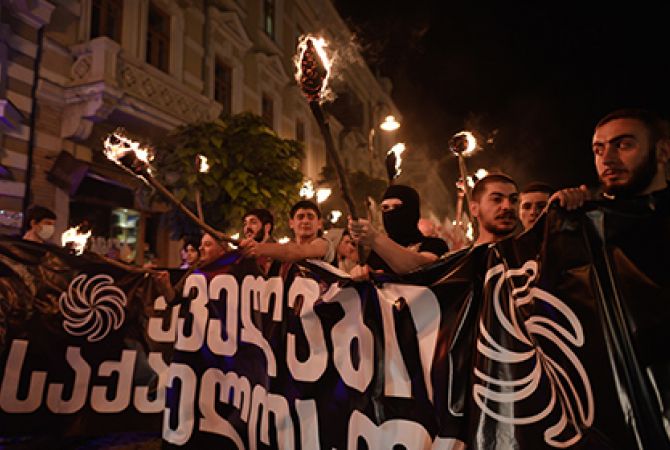 Грузинские националисты с криками «Смерть врагу!» разгромили турецкие кафе