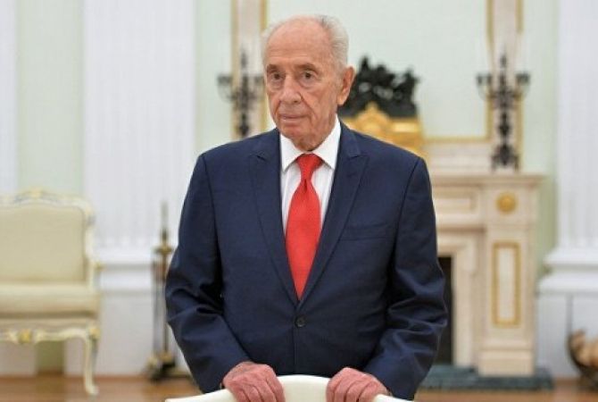 Obama orders flags at half-staff for Peres