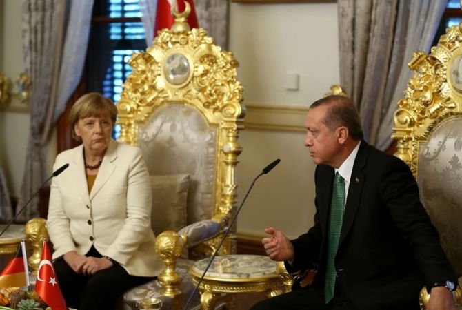 Эрдоган и Меркель обсудили по телефону ситуацию в Сирии