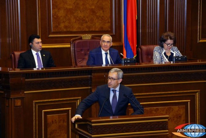  Կառավարությունը չի քննարկում «Երևան» ՋԷԿ-ը պարտքի դիմաց «Գազպրոմ»-ին օտարելու 
տարբերակը 
