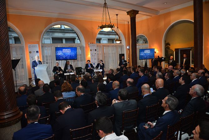 Президент в Нью-Йорке принял участие в форуме "Армения: инвестиционный форум 
2016"