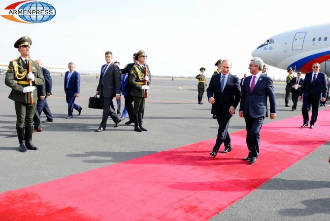 Russian President Vladimir Putin arrives in Yerevan