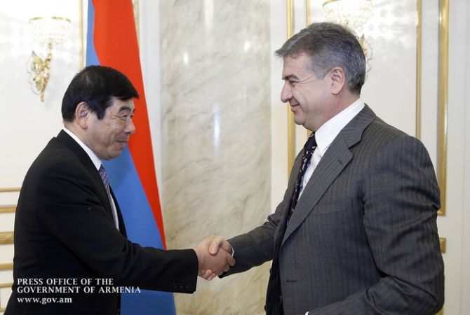 Премьер-министр Армении Карен Карапетян принял генерального секретаря Всемирной 
таможенной организации