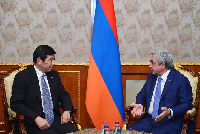 Armenian President receives Secretary General of World Customs Organization