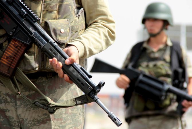 В Турции курды убили 2 турецких военнослужащих
