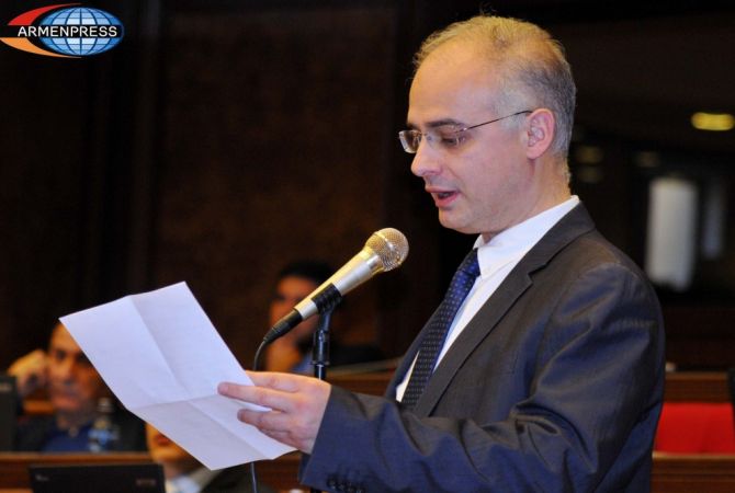 Левон Зурабян предлагает организовать в НС Армении слушания по вопросу монополий