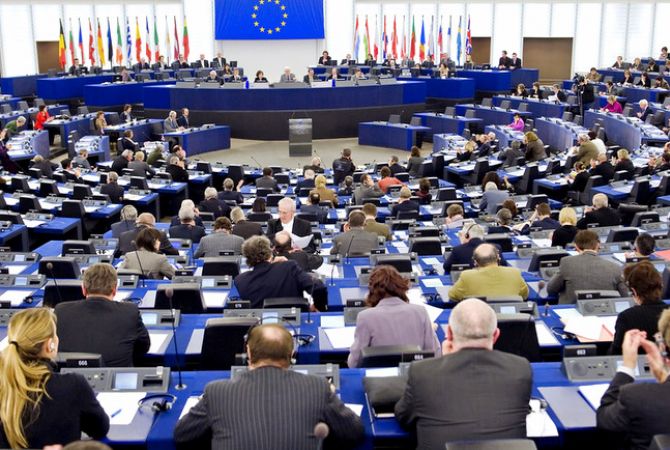 Европарламент призвал Иран использовать свое влияние на власти Сирии