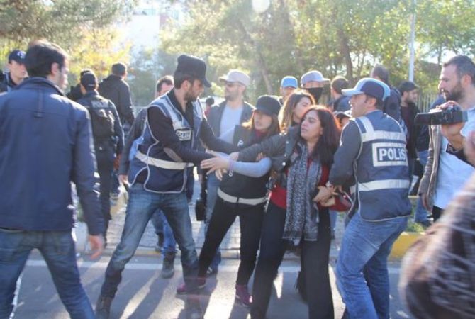  Թուրքիայում ձերբակալվել է Ցեղասպանությունը ճանաչելու օրինագիծը մեջլիս ներկայացրած 
Սեբահաթ Թունջելը