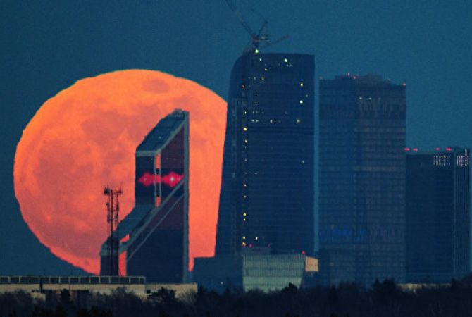 Supermoon to appear in space in November