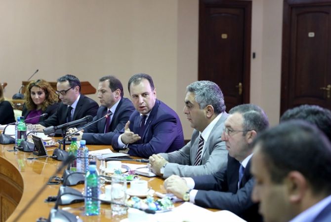 Мы должны перейти от национальной армии к нации-армии: министр обороны Армении
