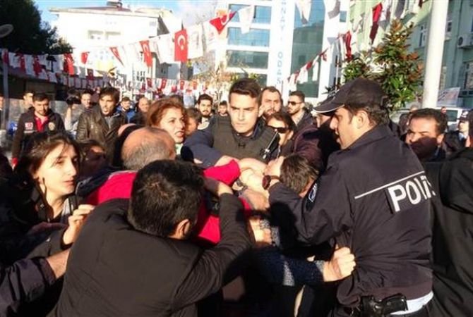 Թուրքական ոստիկանությունը արցունքաբեր գազ է կրառել ցուցարարների նկատմամբ