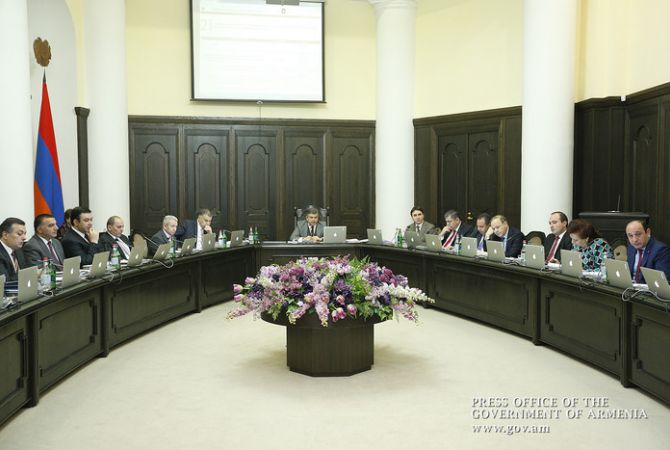 Armenian Premier plans to meet with top taxpayers, importers, exporters, investors and banks
