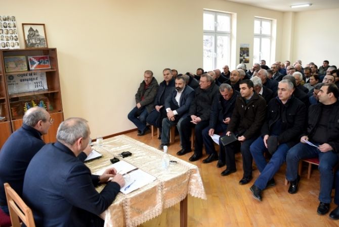 Президент  Арцаха обсудил планы Аскеранского района на 2017-ый год
