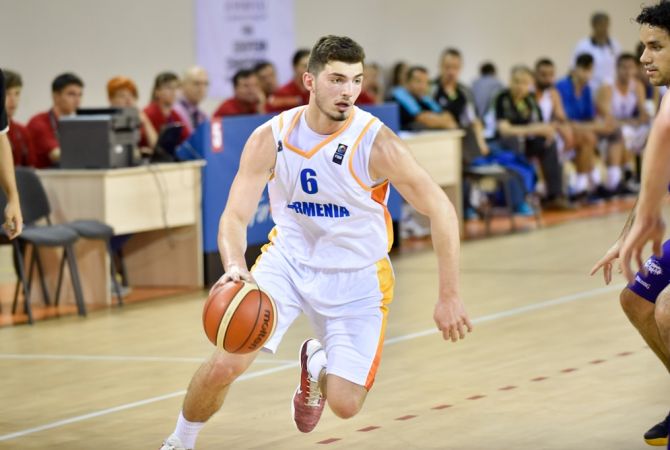 Артем Тавакалян заработал 8 очков в матче против «Норфолк Стейт»