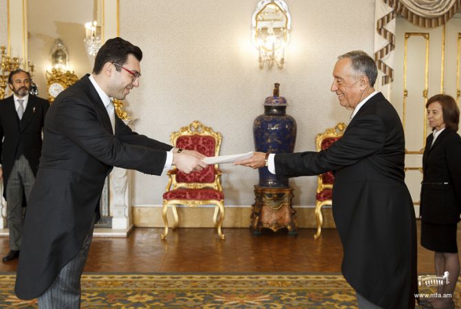 Mikayel Minasyan delivers credentials to President of Portugal 